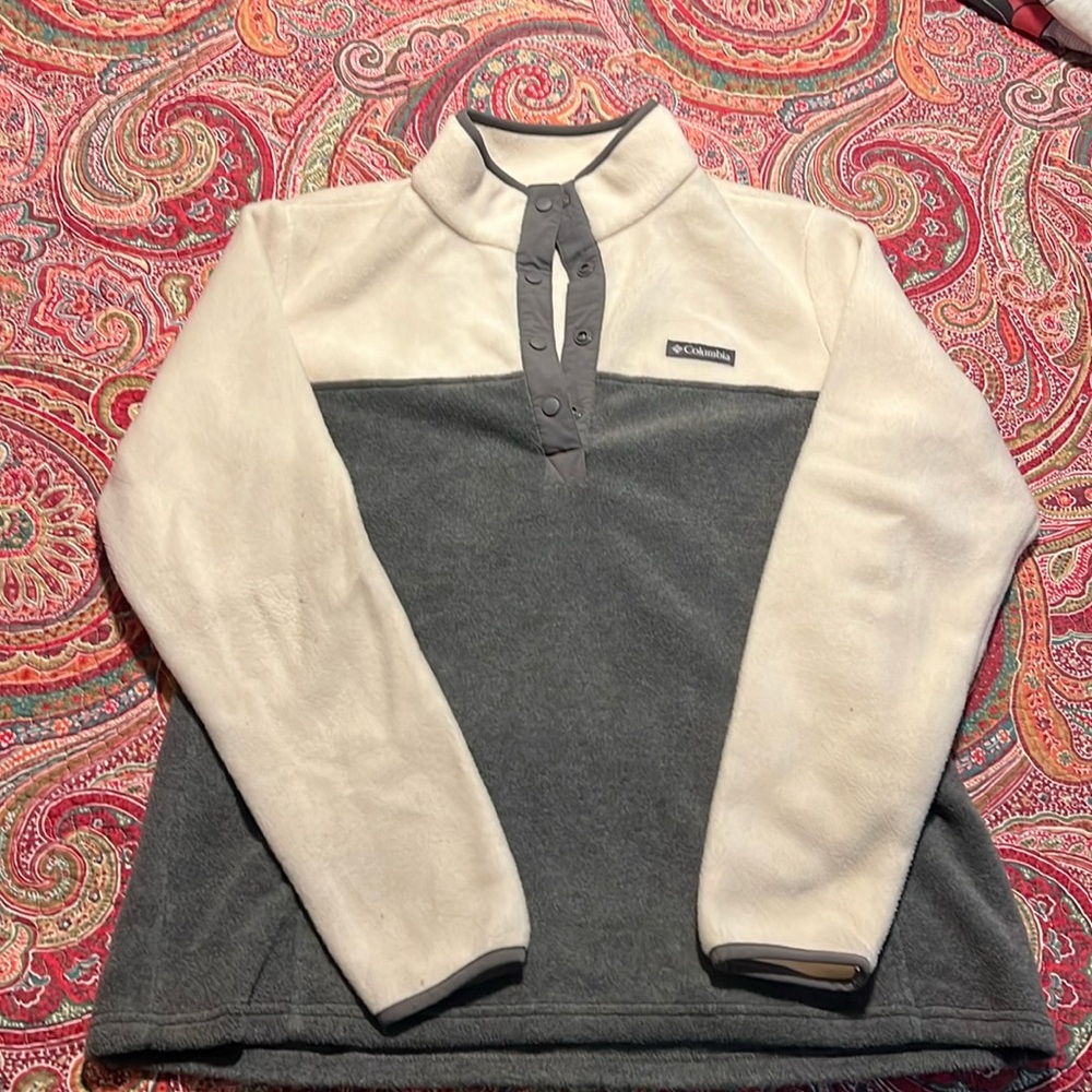 Columbia pullover